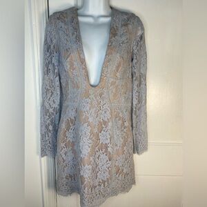 Stylestalker V-Neck Plunge Visions Robin Egg Blue Bodycon Lace Mini Dress